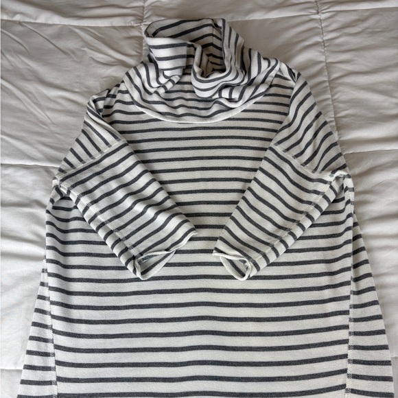 GAP Sweaters - Gap Women’s Striped Cowl Neck Sweatshirt Small Gray White Pullover Top